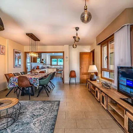 Casa Tomillar بيت للعطل *